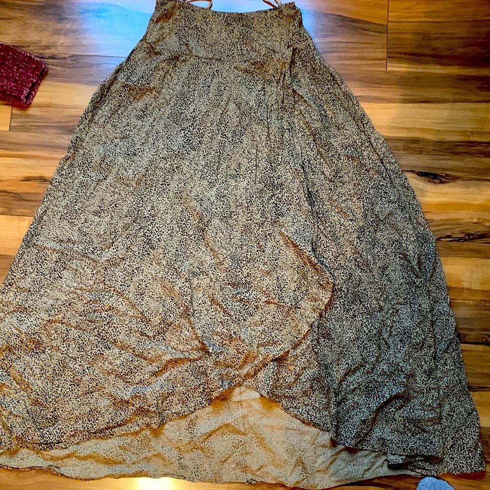Small Black and Tan thigh split skirt